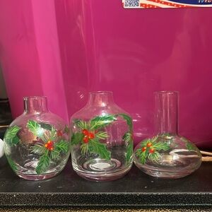 Vintage Twos Company Handpainted Bud Vases set of 3 blown glass exc Condition